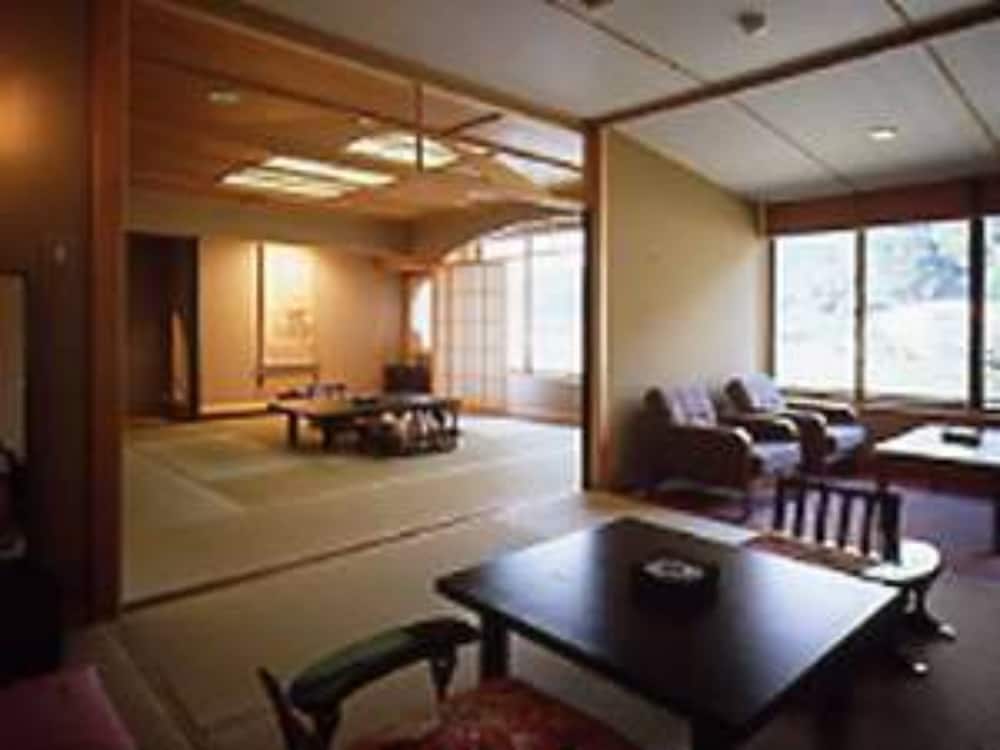 Hotel Kawachiya 91/100