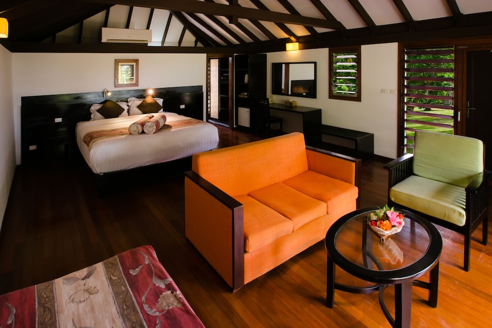 Mana Island Resort 54/78