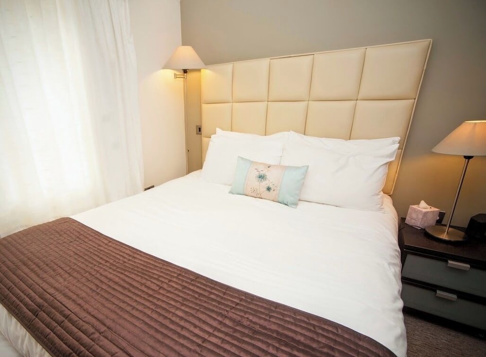 Ethos Hotel 20/50