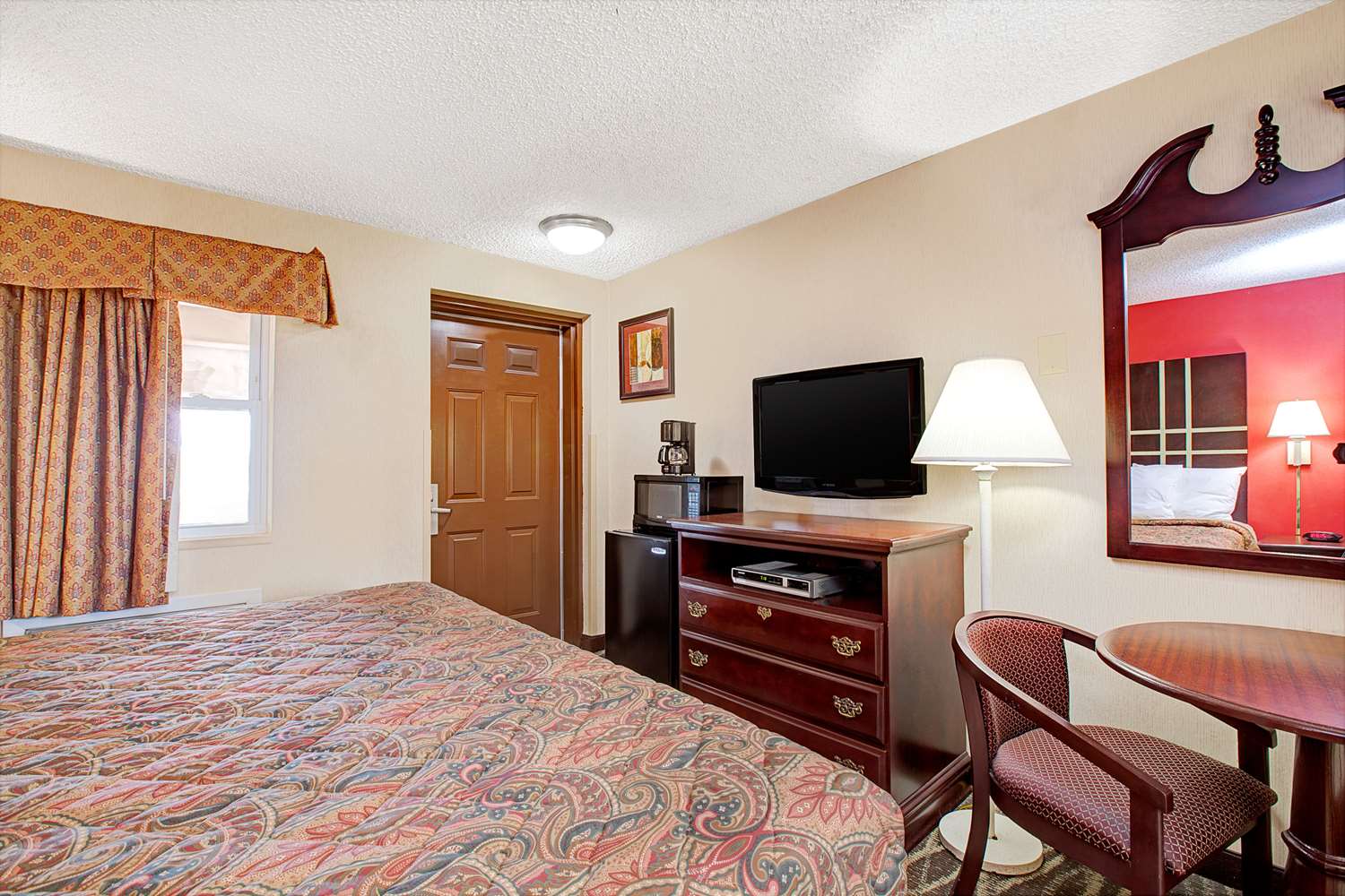 Days Inn by Wyndham Ridgefield NJ 3/8