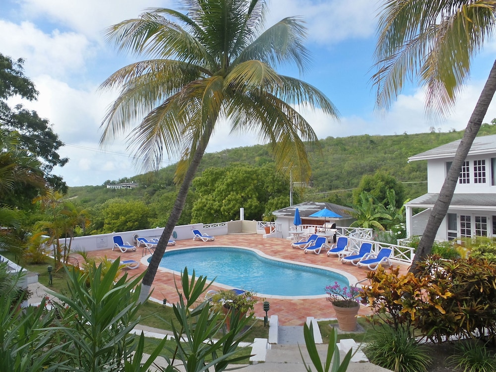 DICKENSON BAY COTTAGES 49/50