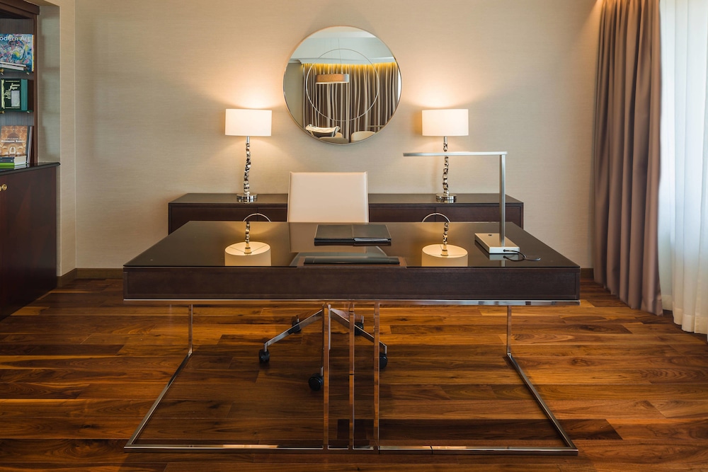 JW MARRIOTT BUCHAREST GRAND HOTEL 53/79