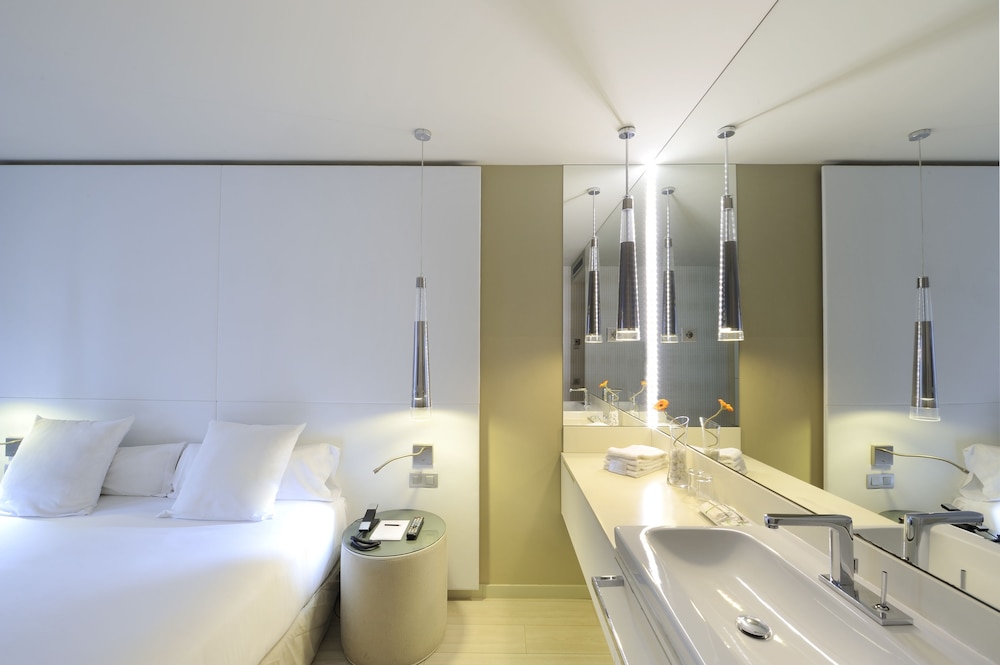 Grums Barcelona Hotel 16/45