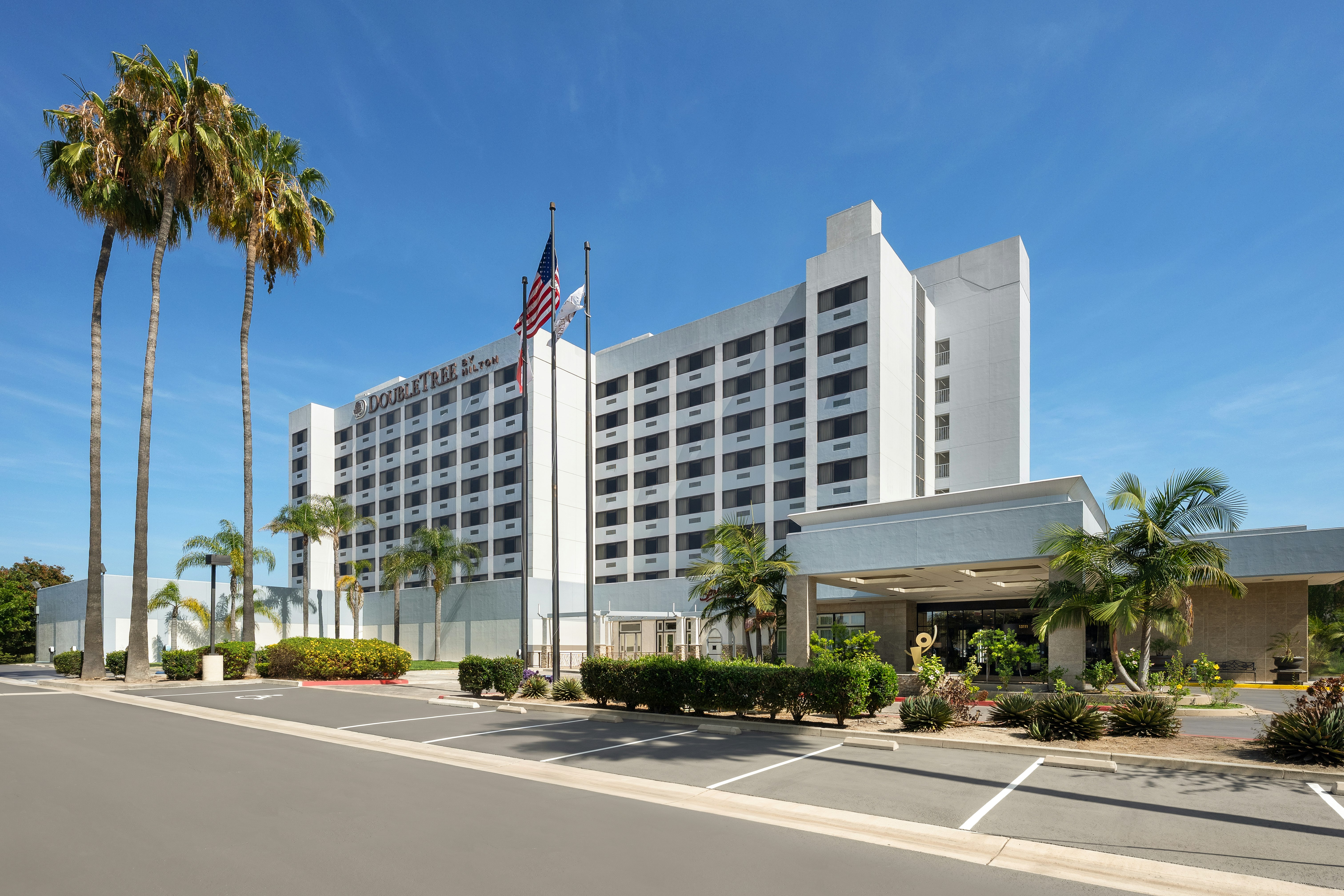 DoubleTree by Hilton Hotel Los Angeles Norwalk 55/59