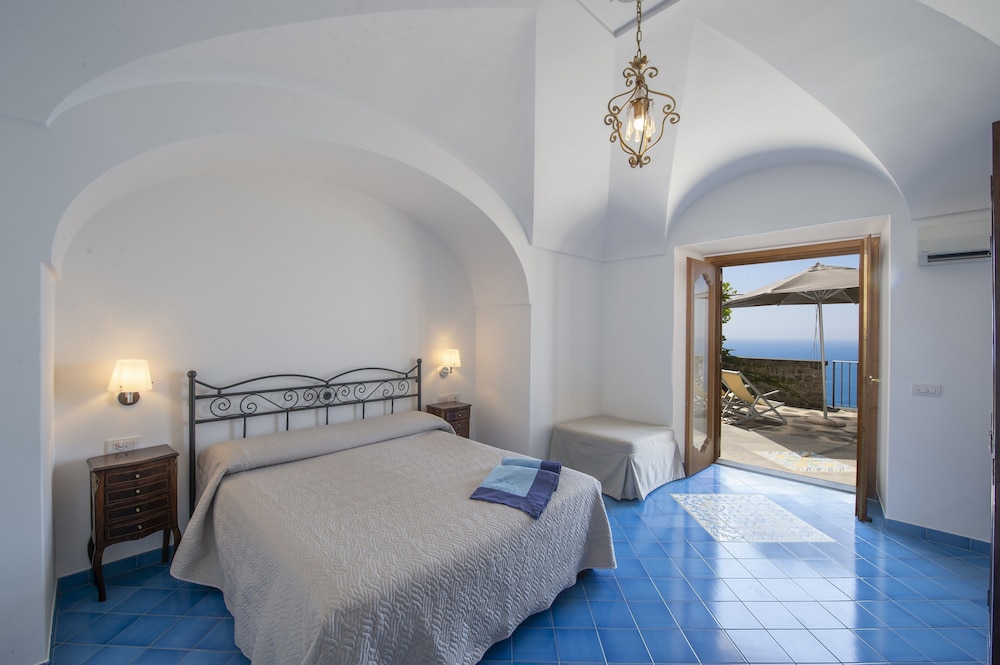 2 BEDROOMS, APARTMENT, SEA VIEW, TERRACE, KITCHEN