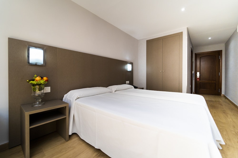 Hotel Montesol 23/64