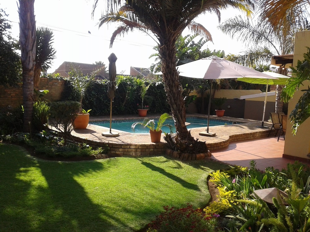 Kalahari Guest House 40/50
