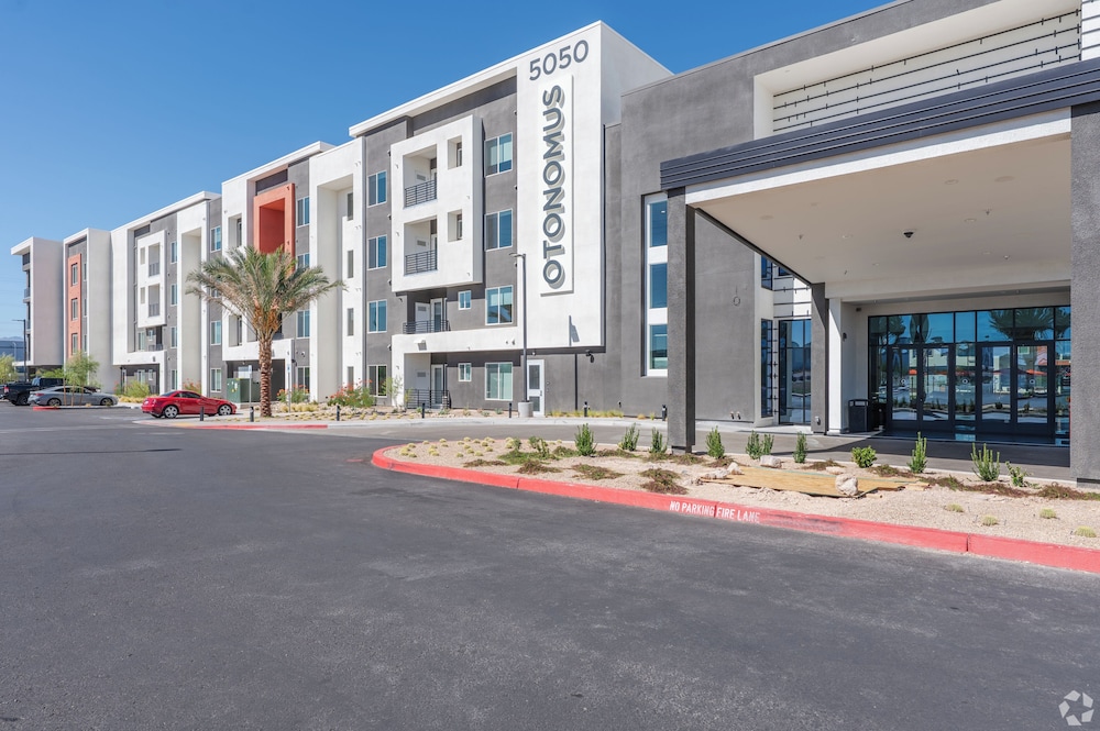 Otonomus Hotel - Las Vegas 42/50