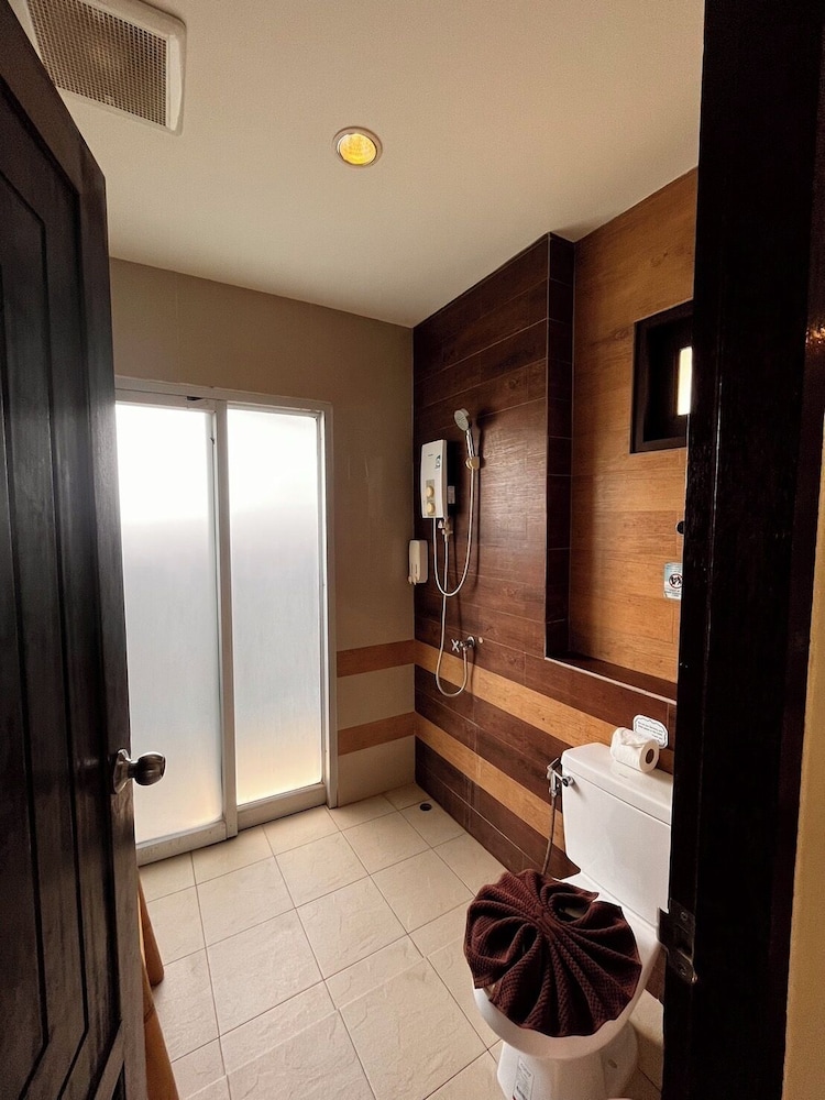 Sunset Beach Villas 33/50