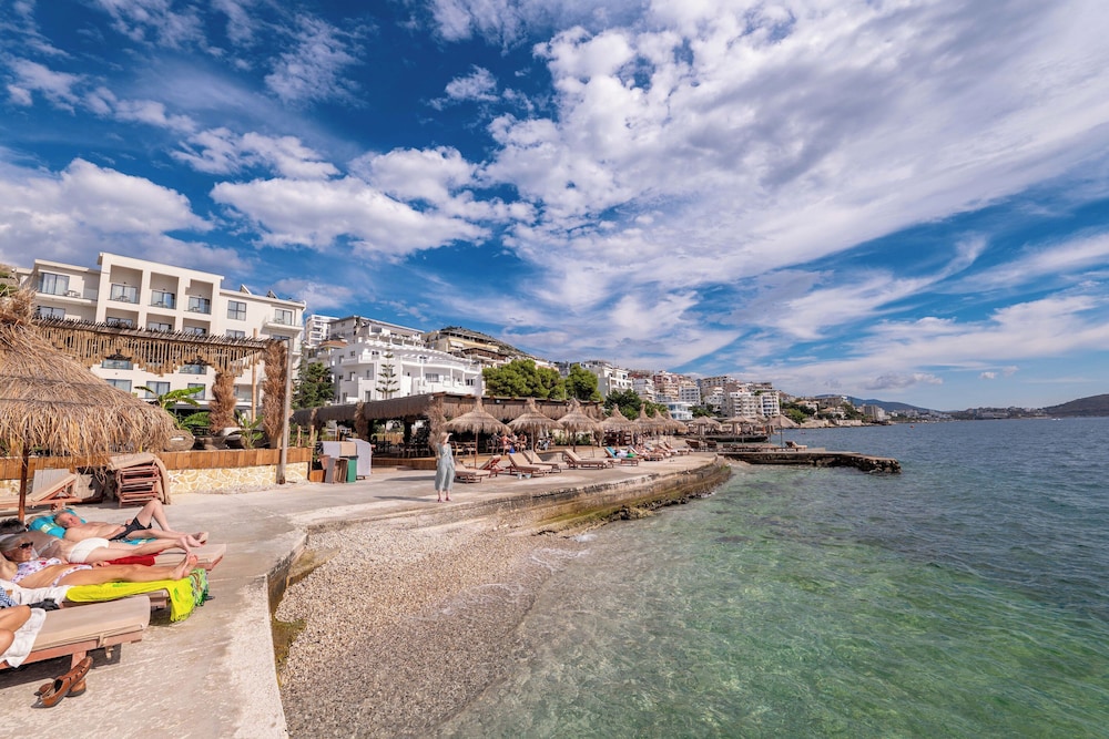 GRAND HOTEL SARANDA 39/50