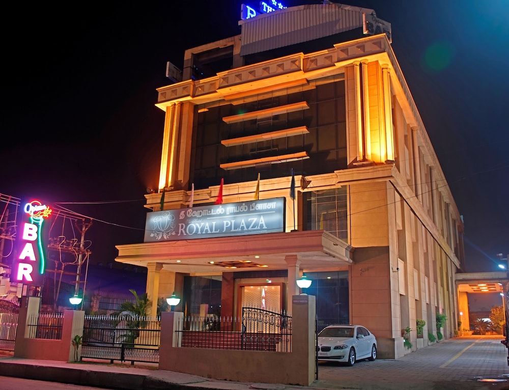 Royal Plaza 4/50