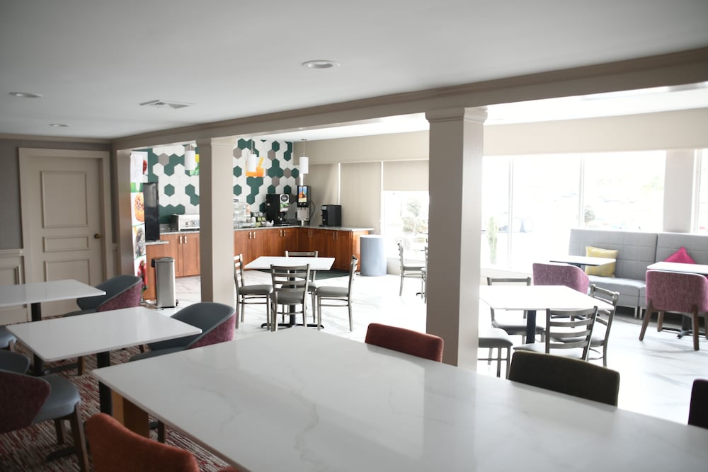 restaurant cafeteria
