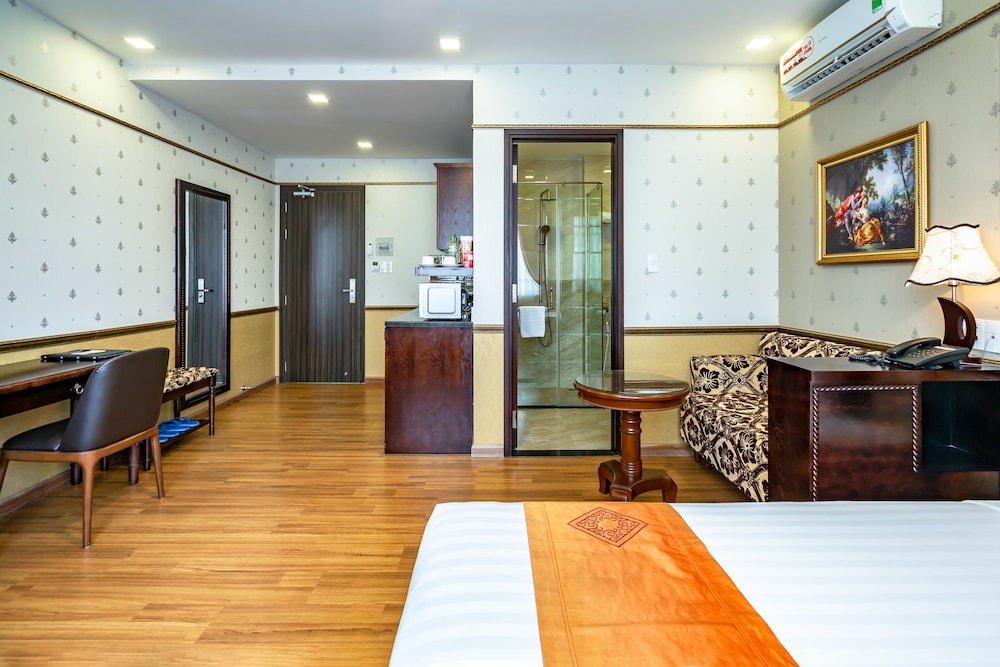 Collection O Emerald Luxury Apartment - Near SECC 41/47