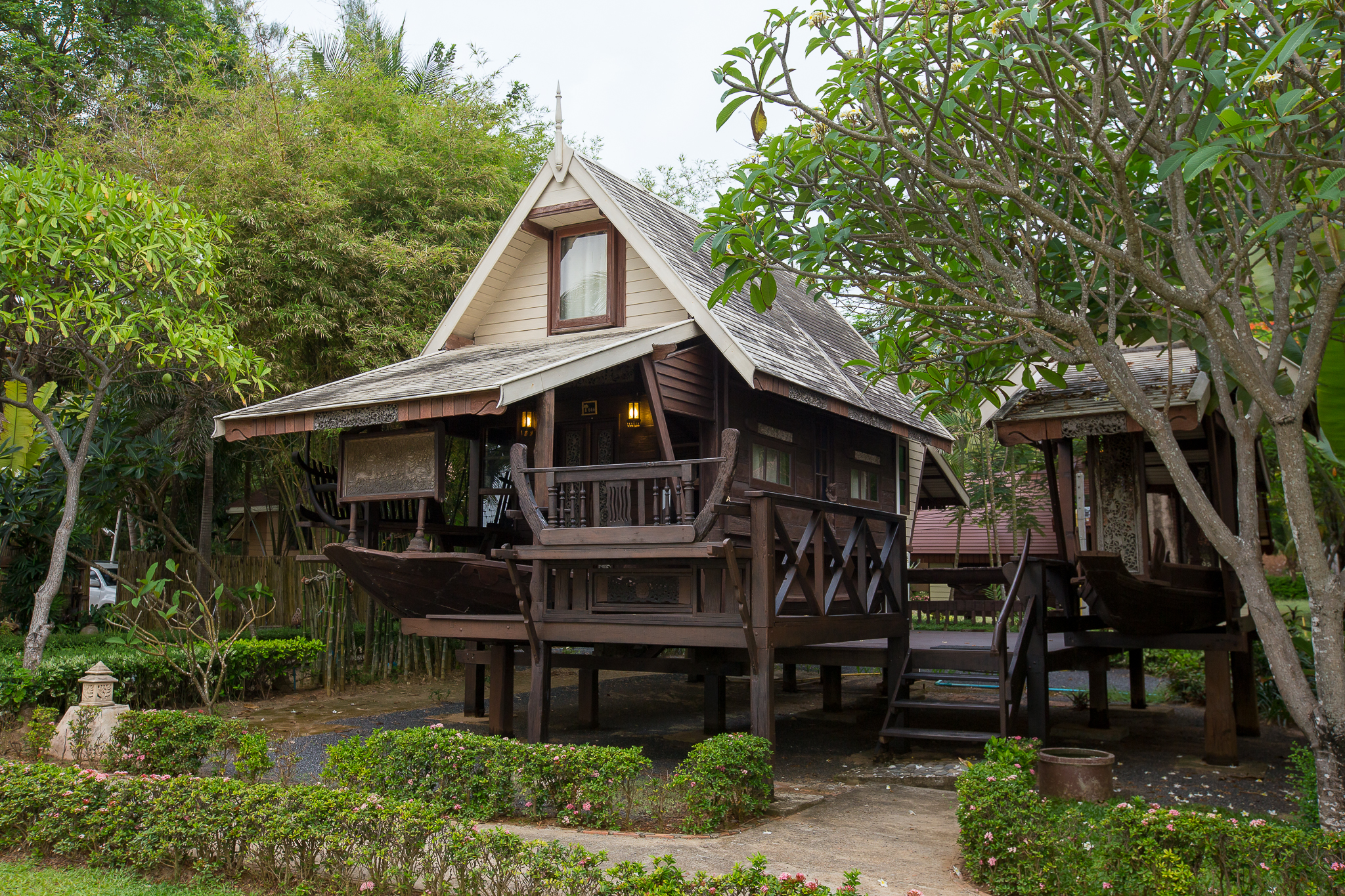 Baan Thong Ching Resort in KHANOM