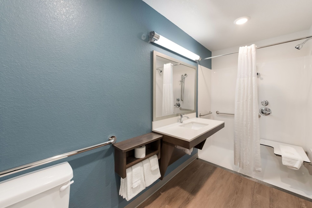 WoodSpring Suites Dayton North 39/42