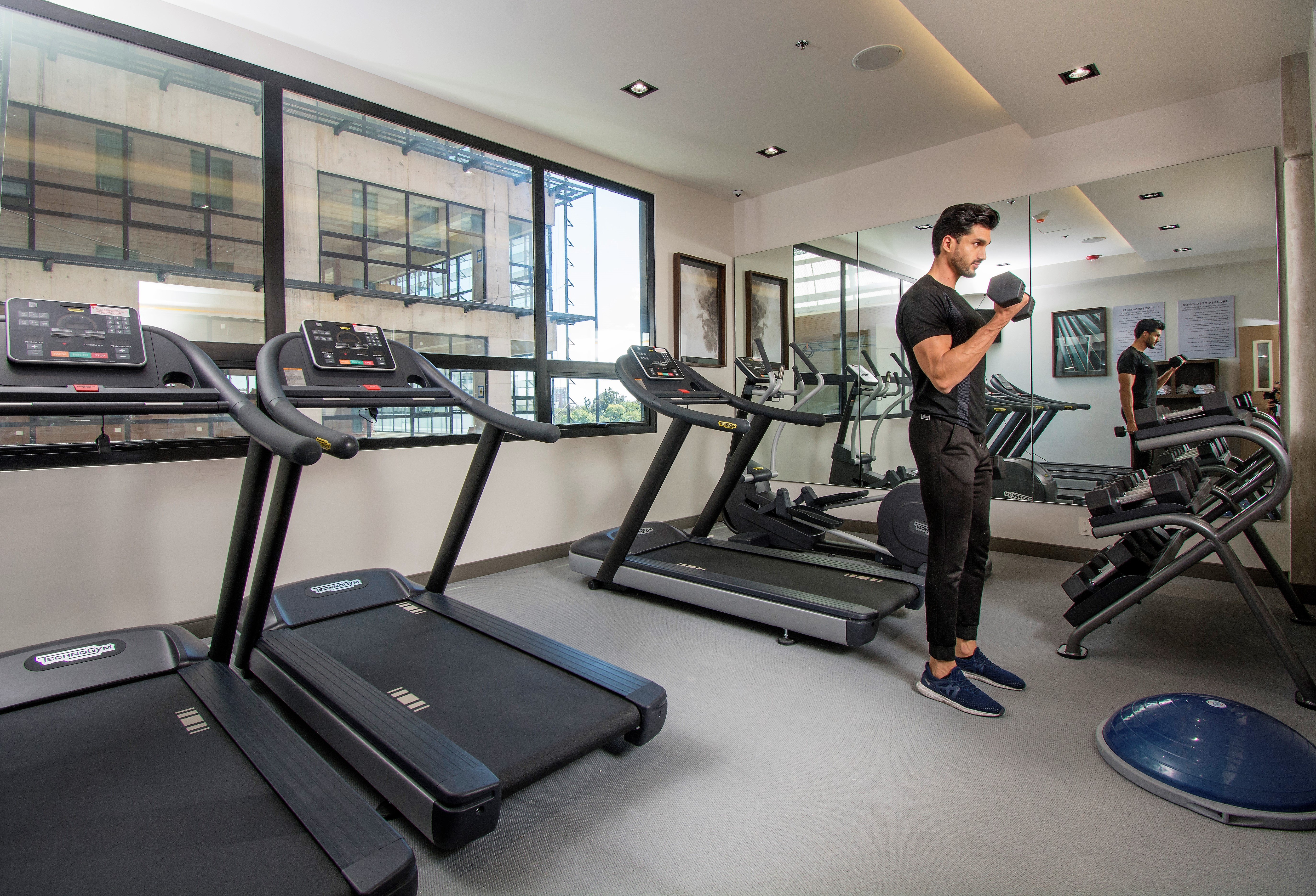 Staybridge Suites Guadalajara Novena 37/77