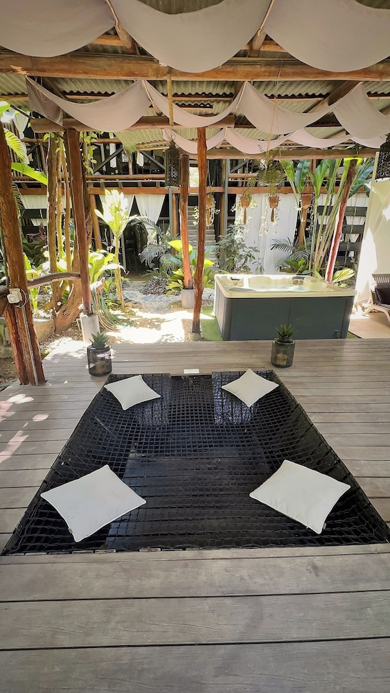 Canaima Chill House 5/50