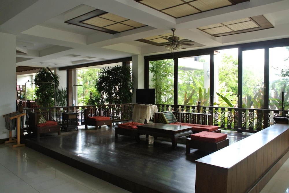 Nana Buri Hotel 32/38