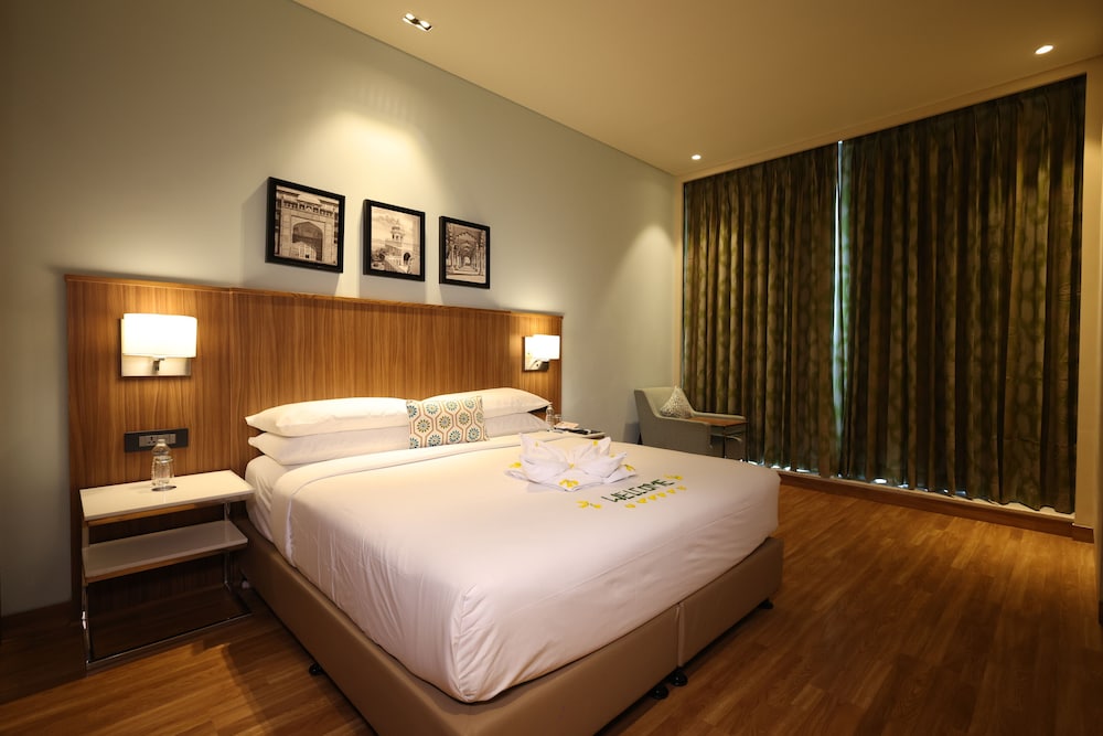 Fairfield by Marriott Agra 12/49