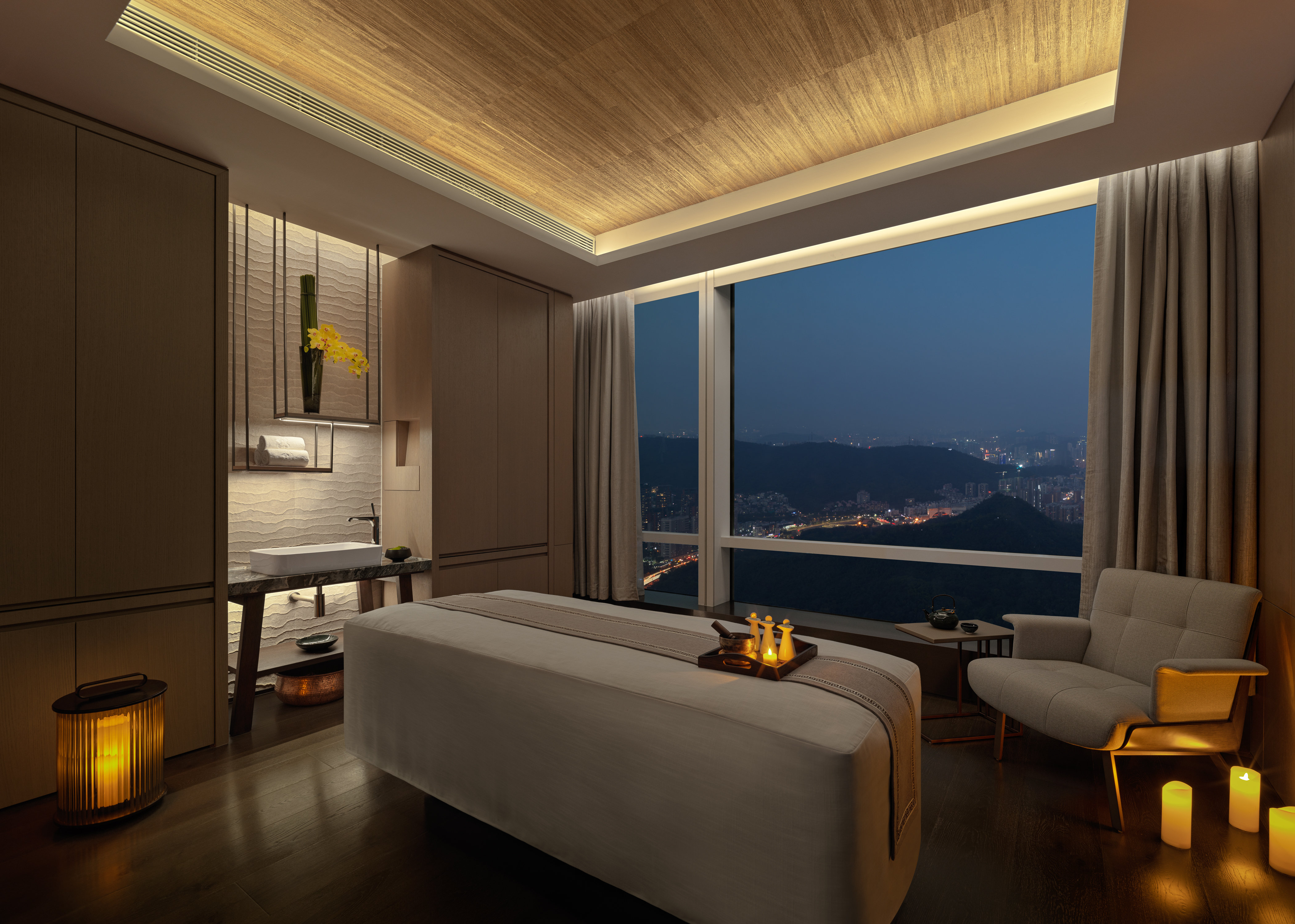 Mandarin Oriental Shenzhen 11/50