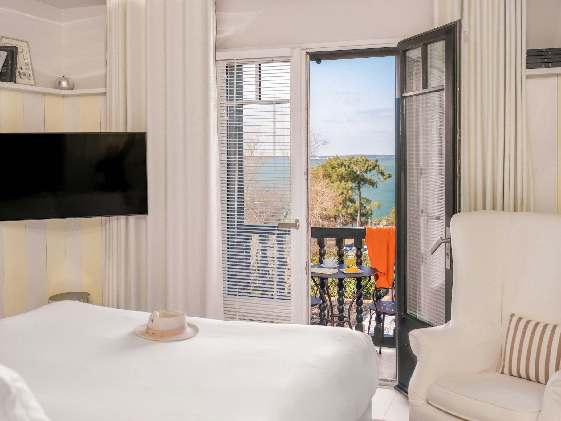 Hotel La Co(o)rniche 14/64