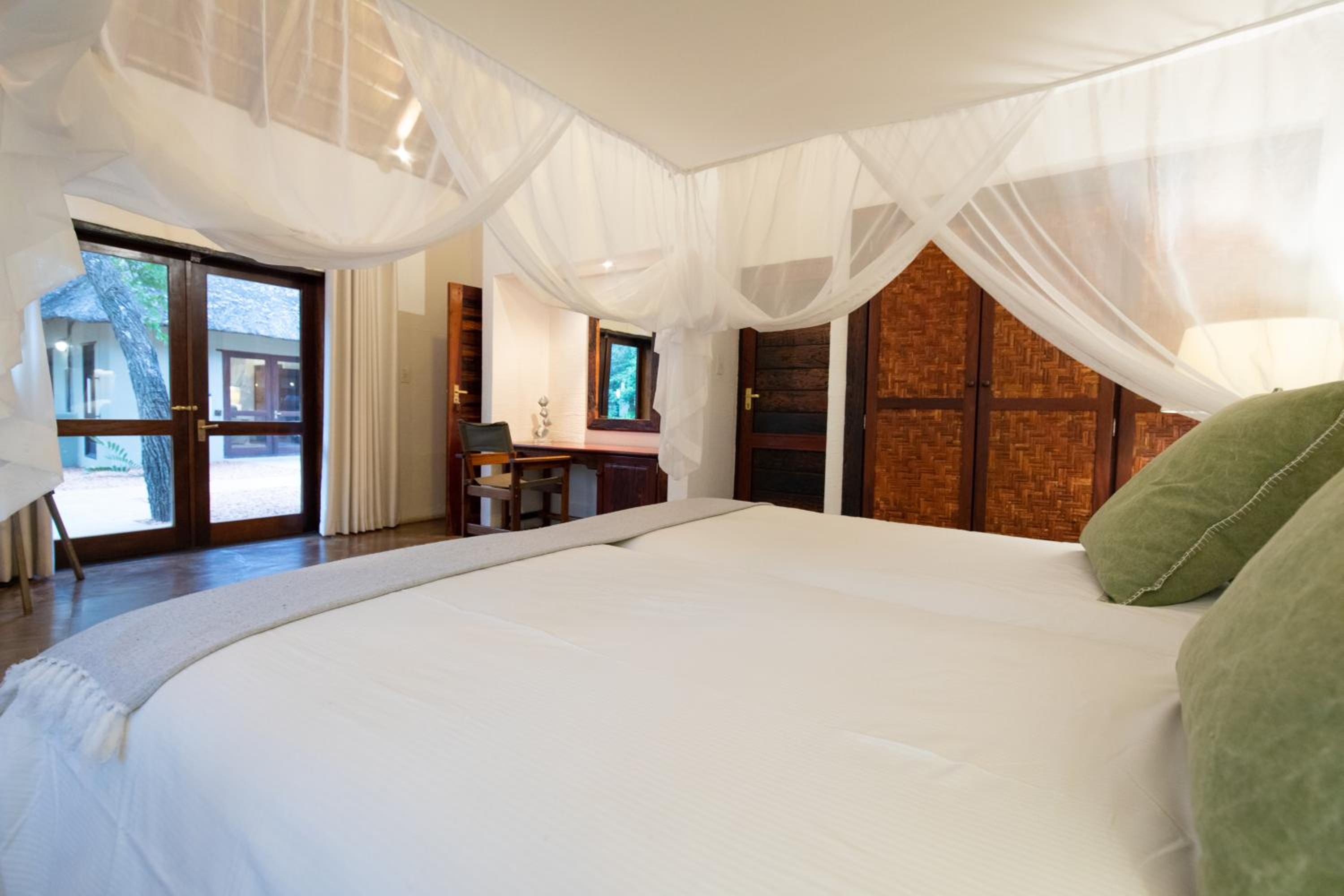 Kingly Bush Villa 7/36