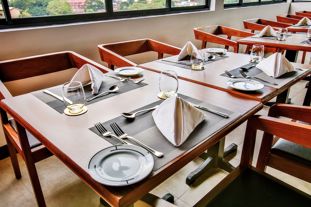 Sevana City Hotel Kandy 46/58