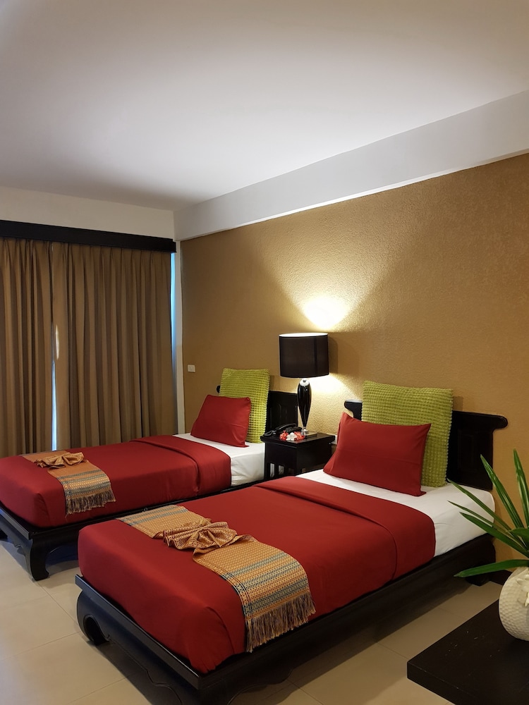 Siam Piman Hotel 11/72
