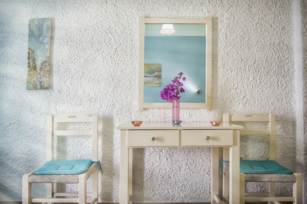 Elli Beach Apartments and Studios 5/50