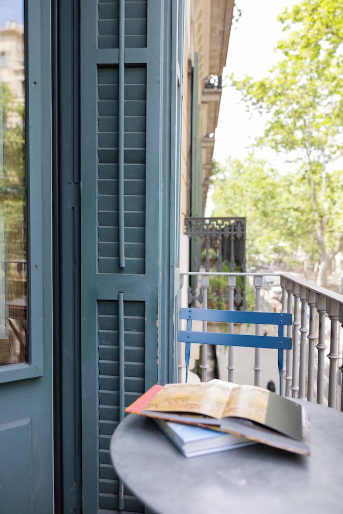 We Boutique Hotel 64/74