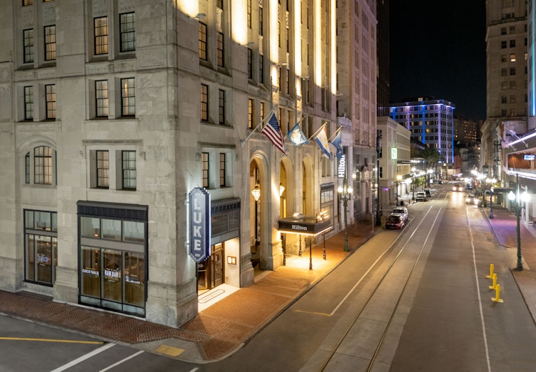 Hilton New Orleans/St. Charles Avenue 70/71