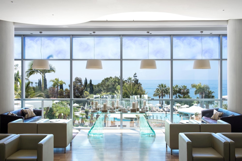 swimming pool spa