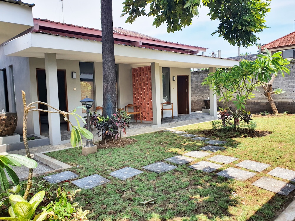 SANUR AGUNG HOTEL 73/77
