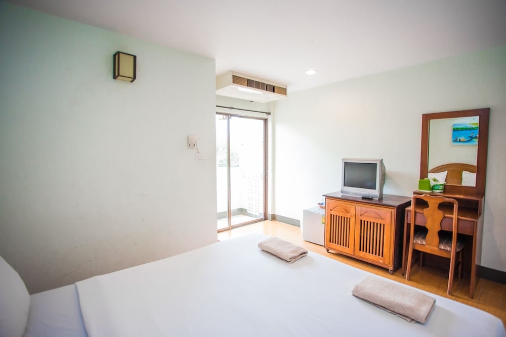 Cha-Am Villa Sun Hotel 28/69