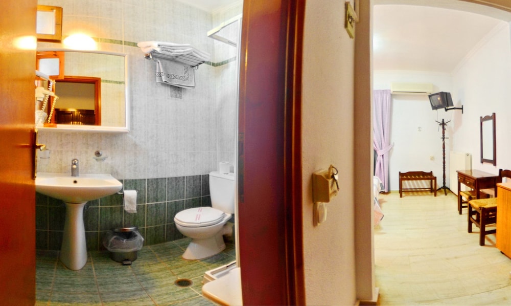 CASA BLUE HOTEL 53/60