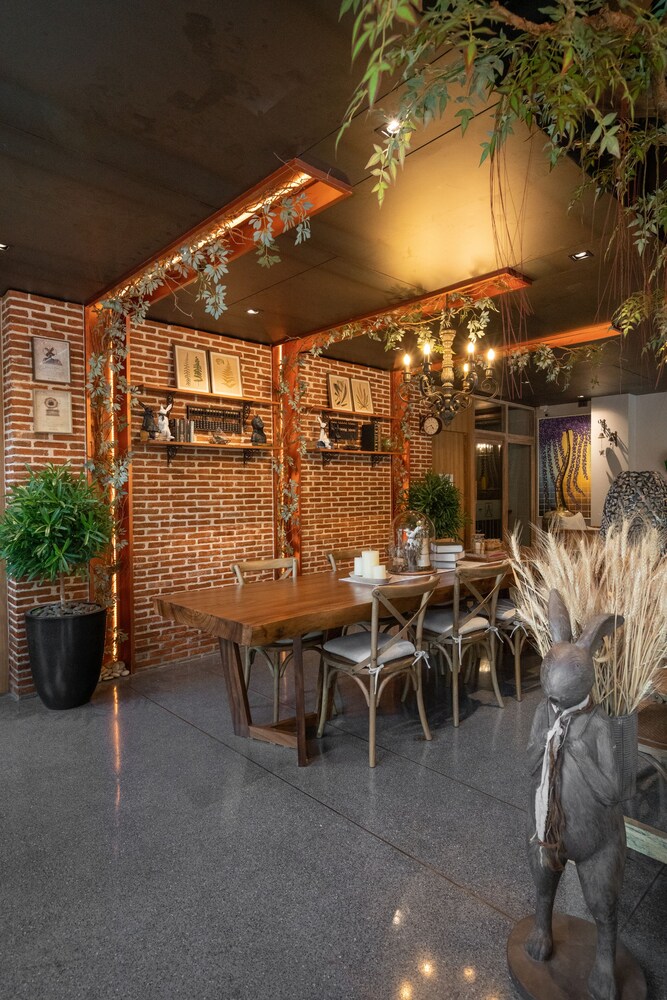 Sanae' Oldtown Hotel 42/48