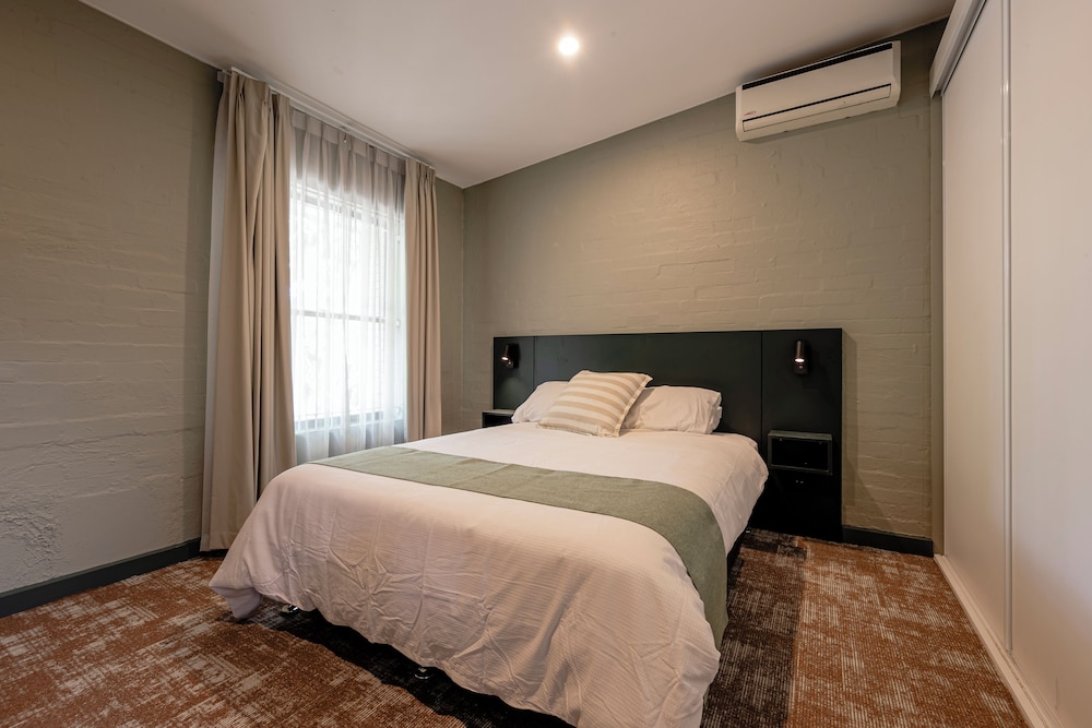 Everton Park Hotel 4/31