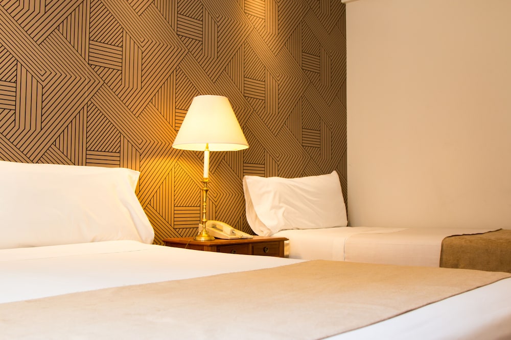 DORA HOTEL BUENOS AIRES 24/61