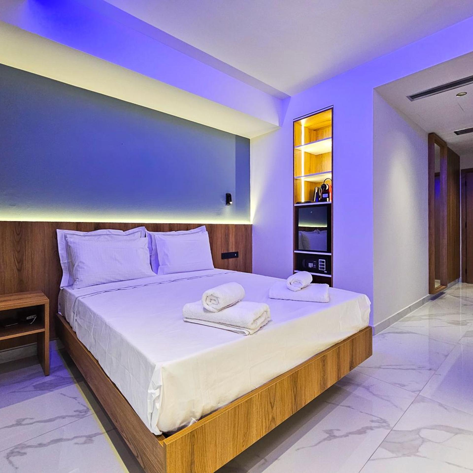 Room, Double Bed, Accessible