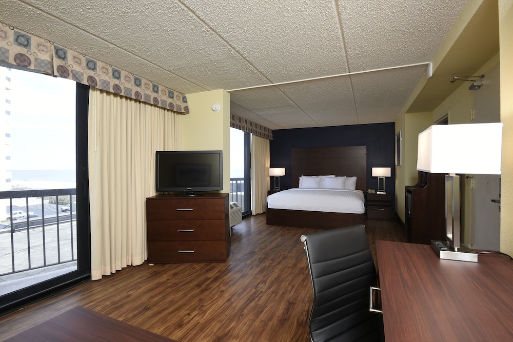 Ashore Resort & Beach Club 44/76