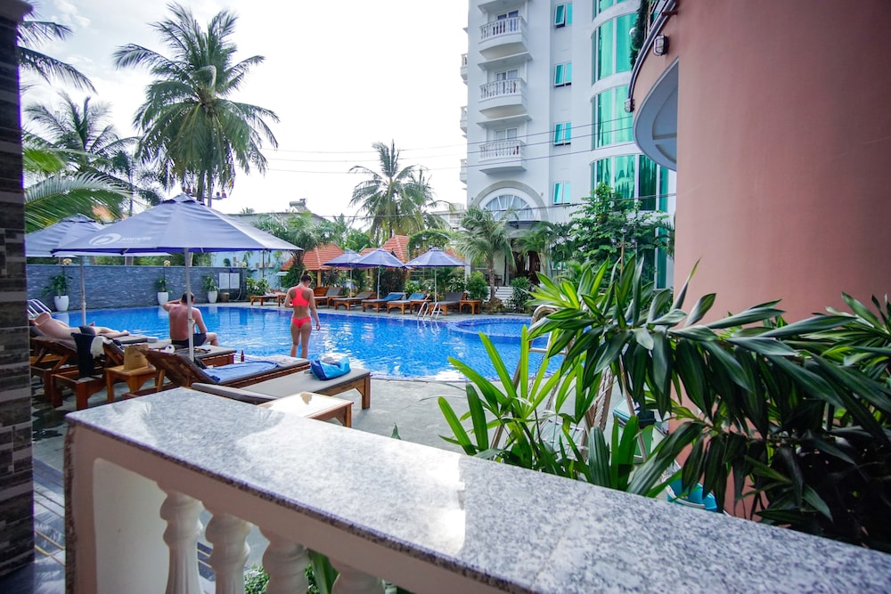 Brenta Phu Quoc Hotel 63/69