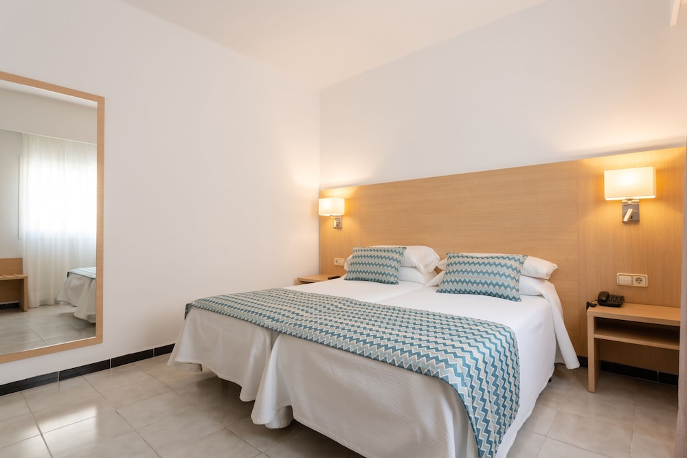 Hotel Riutort 19/28