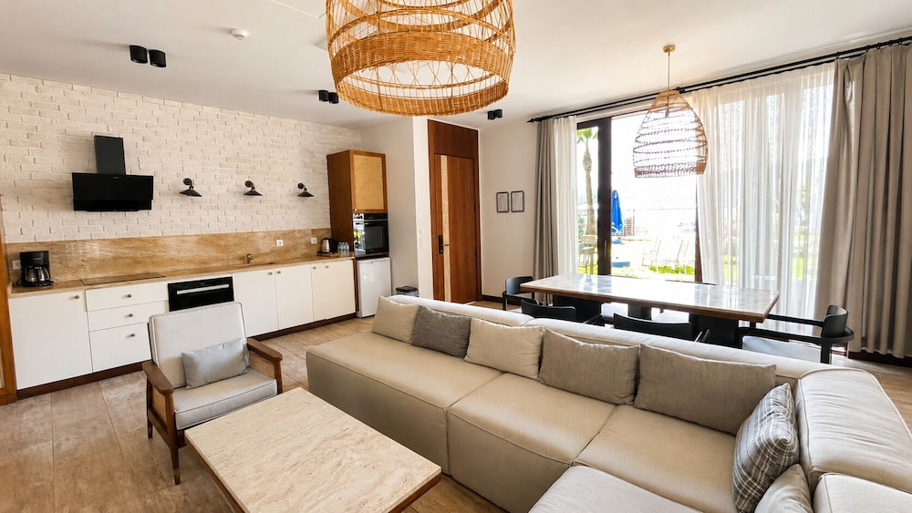 Iskelem Hotel 32/50