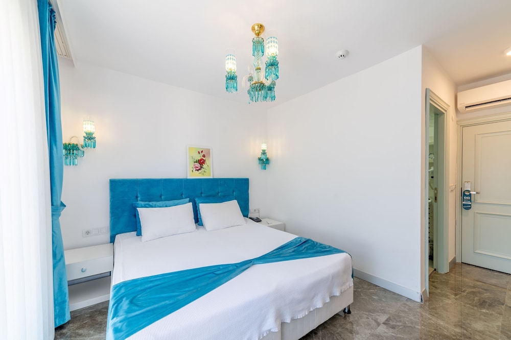 STANDARD, DOUBLE OR TWIN BED