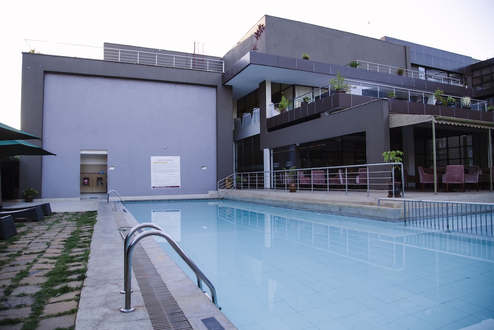 Boma Inn Eldoret 5/73