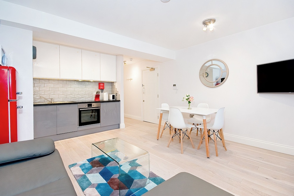 Eldon Chambers London 32/41