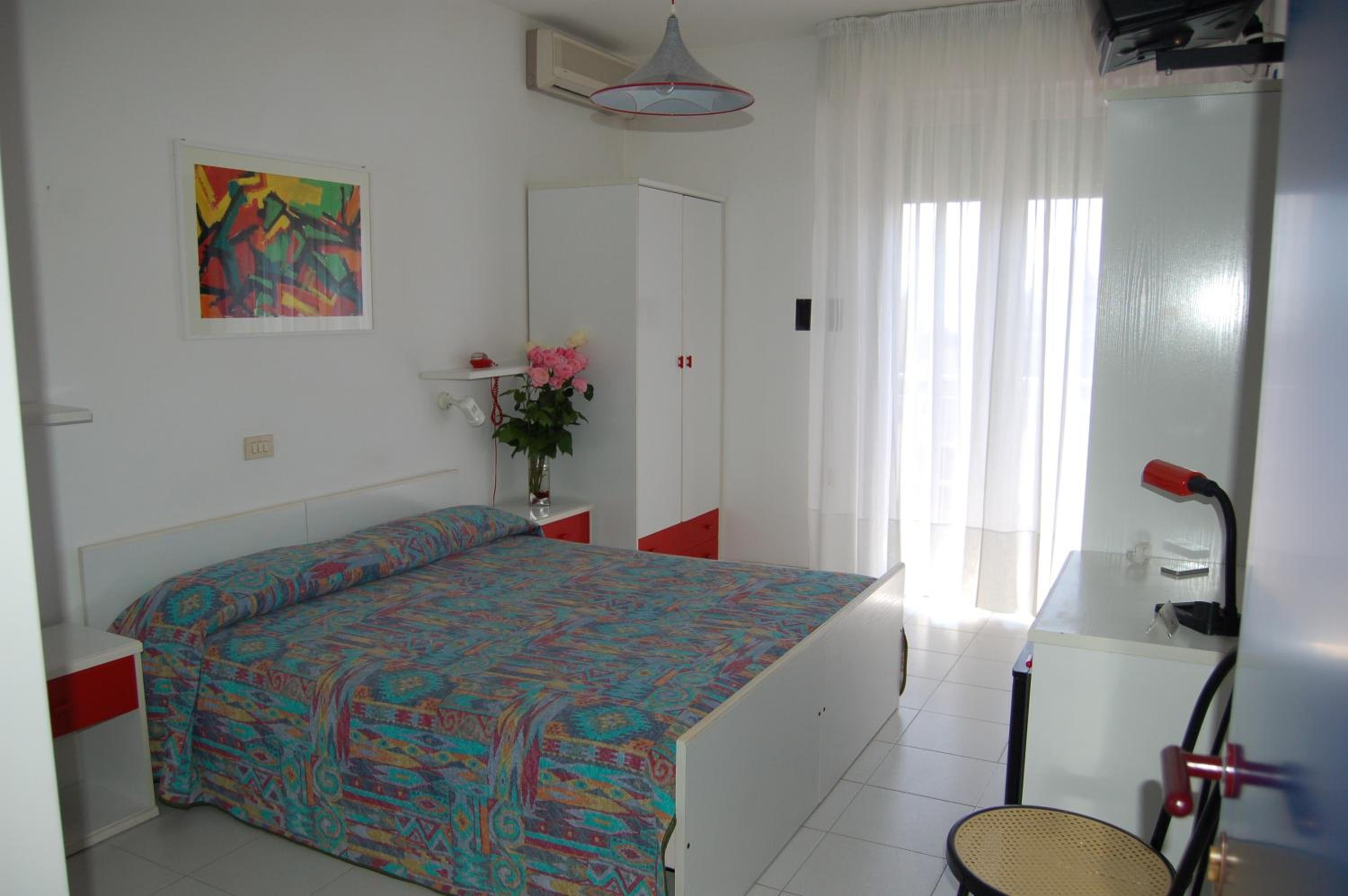 غرفة بسرير مزدوج أو سريرين منفصلين بشرفة، Wally Hotel 3/8