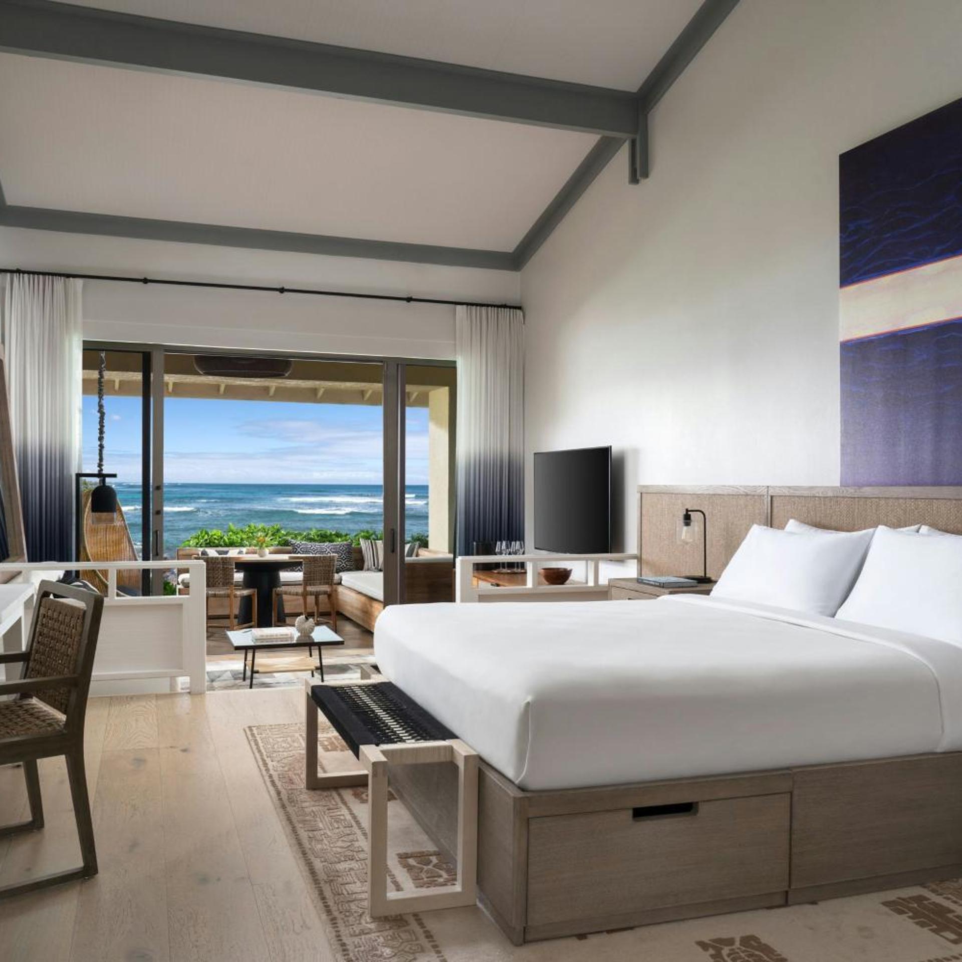 بنغل بسرير كينج مع أريكة في الطابق الأرضي، The Ritz-Carlton O ahu, Turtle Bay 2/6