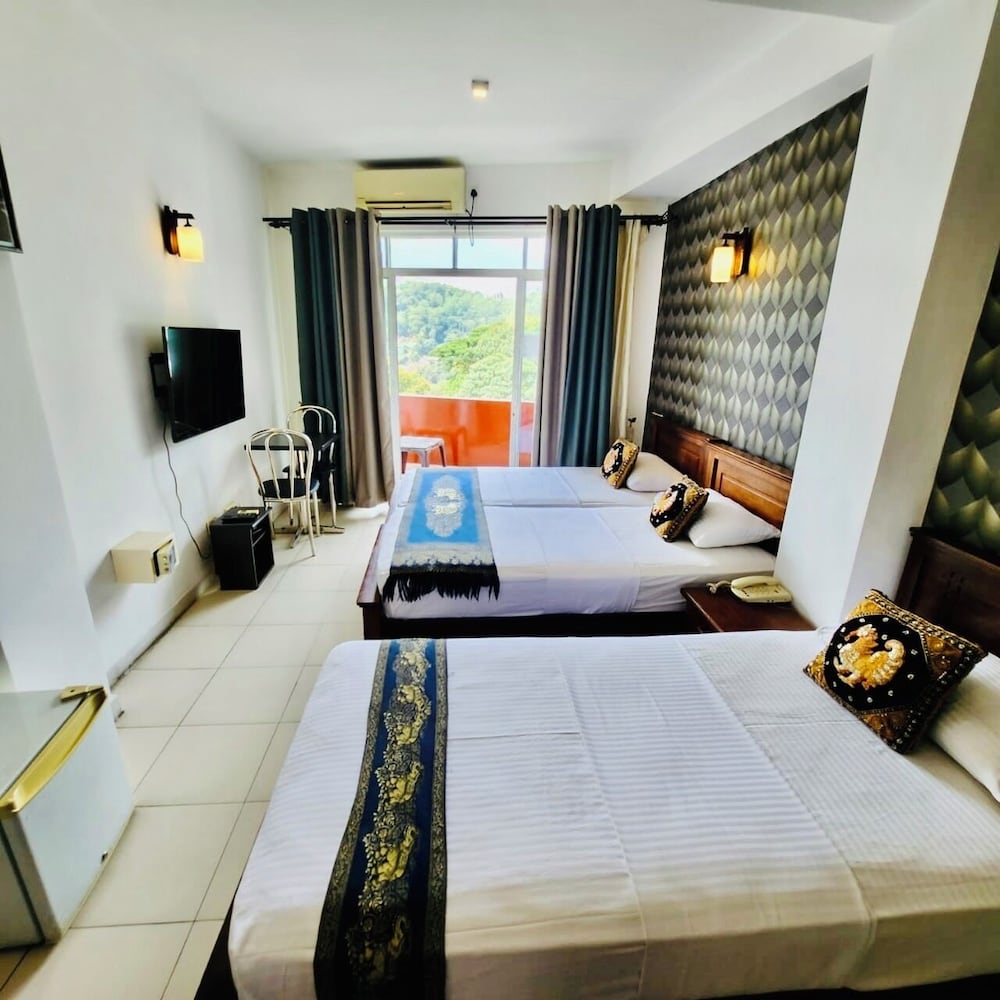 Kandy Supreme Hotel 11/61