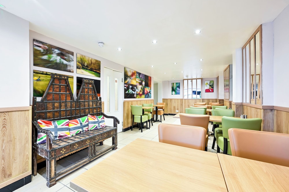 City London Hotel 28/50